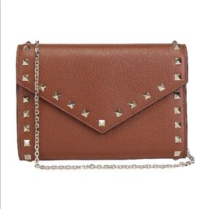 ❣️SOLD❣️Valentino Rockstud Leather Wallet on Chain
